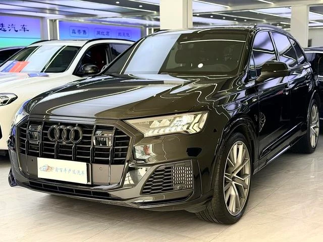 Audi Q7 55 TFSI Sport Trim