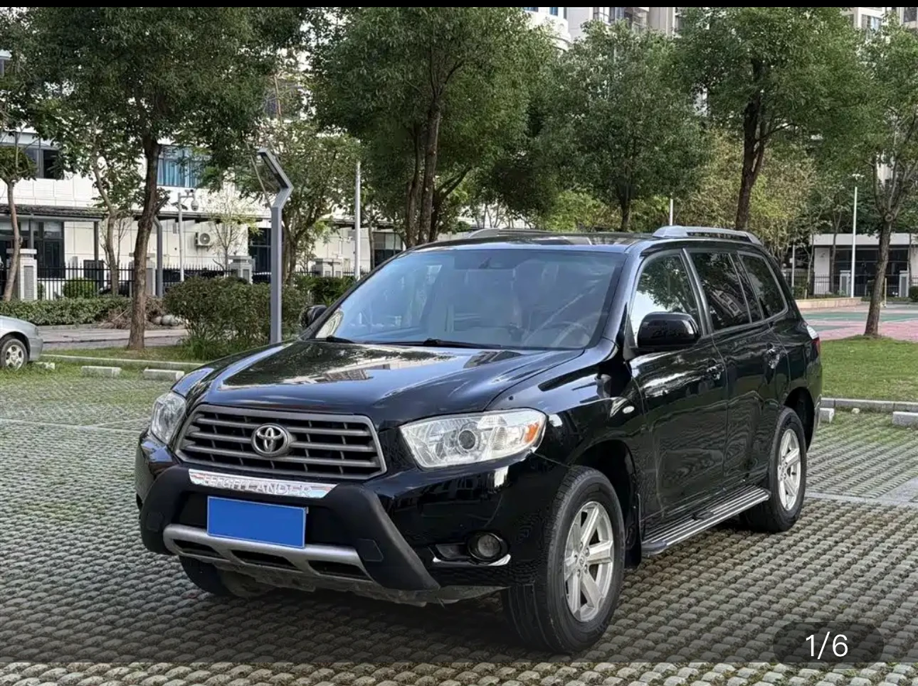 Toyota Highlander 2WD Elite Edition