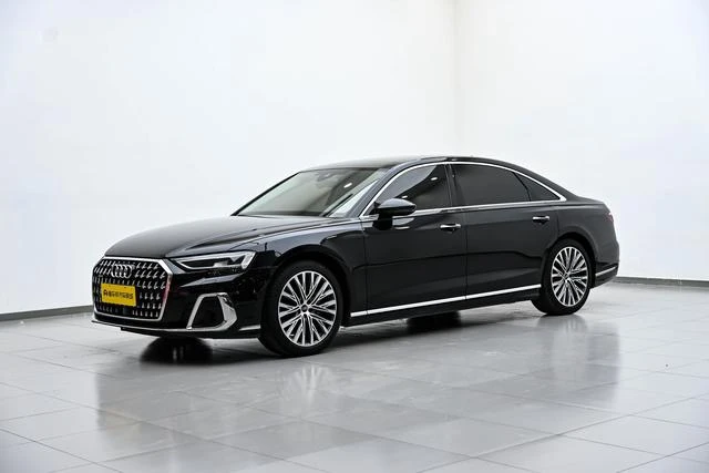 Audi A8L 50 TFSI Premium Selection Trim