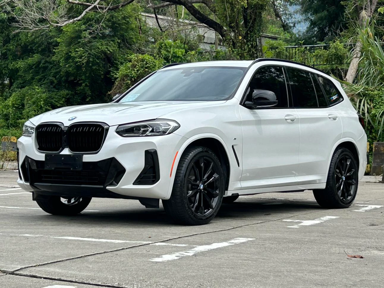 BMW X3 xDrive25i M Sport Package - exterior