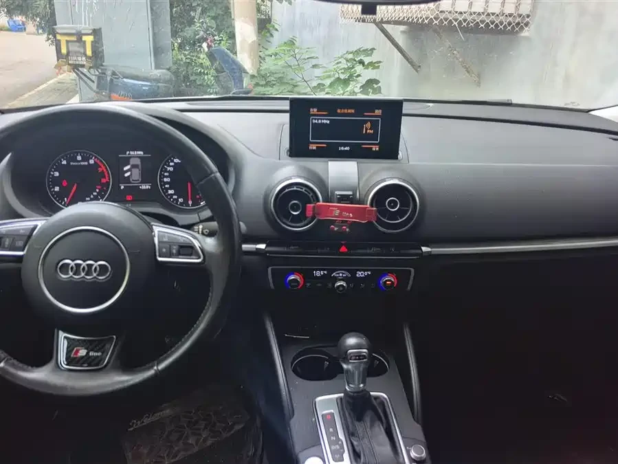 Audi A3 Sportback 35 TFSI  - interior