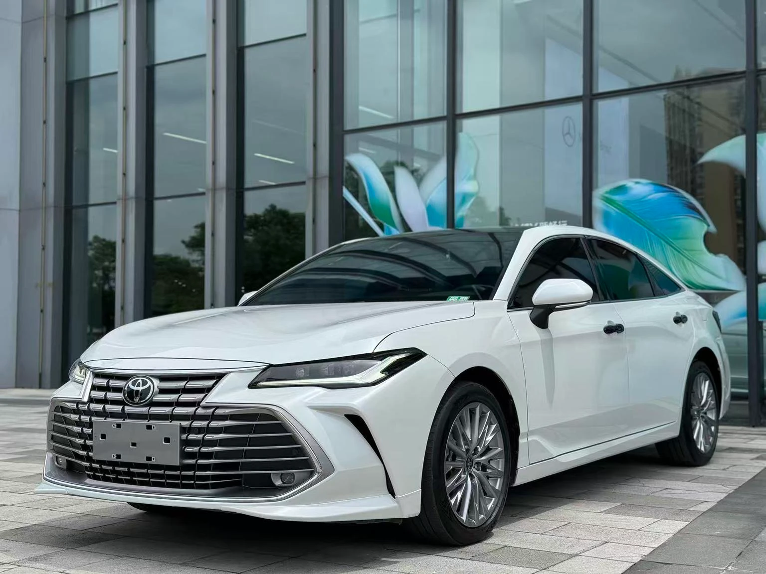 Toyota Avalon CVT Luxury Edition