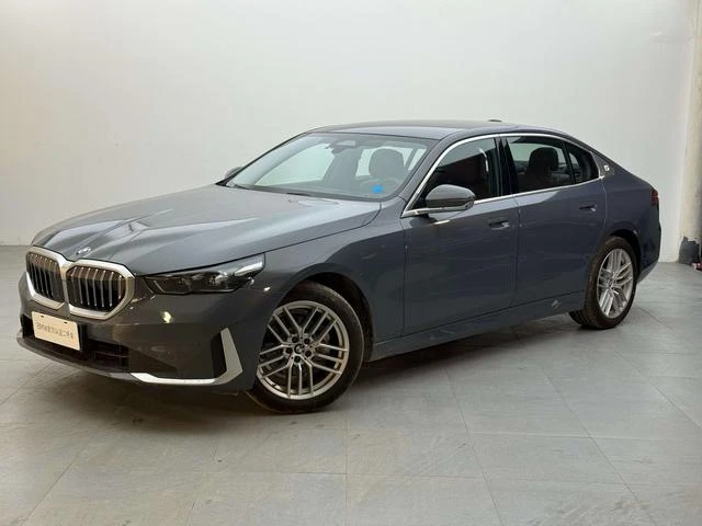 BMW 5 Series 525Li Luxury Package