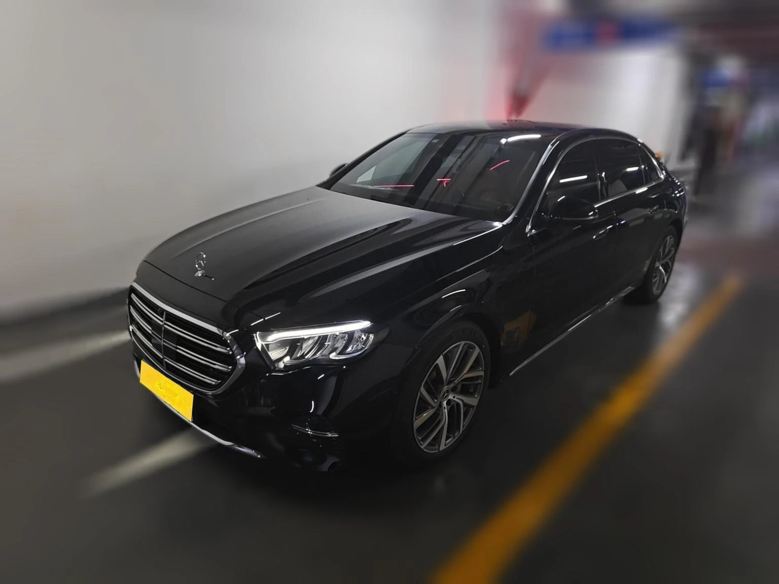 Mercedes-Benz E-Class E 300 L Fashion Sedan