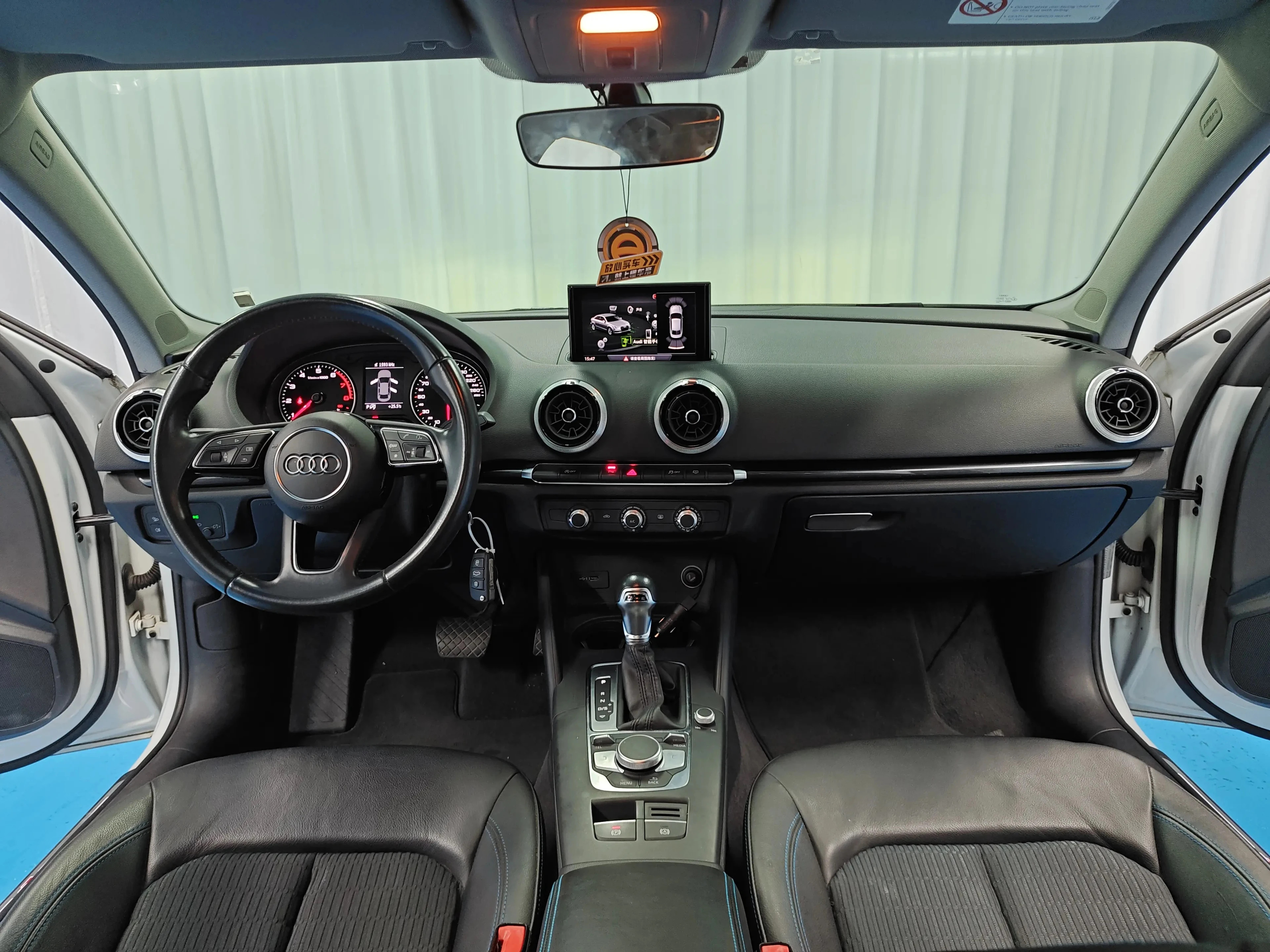 Audi A3 35 TFSI - interior