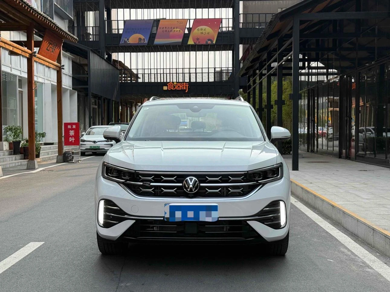 Volkswagen Tayron 380TSI AWD R-Line High Performance Version - exterior