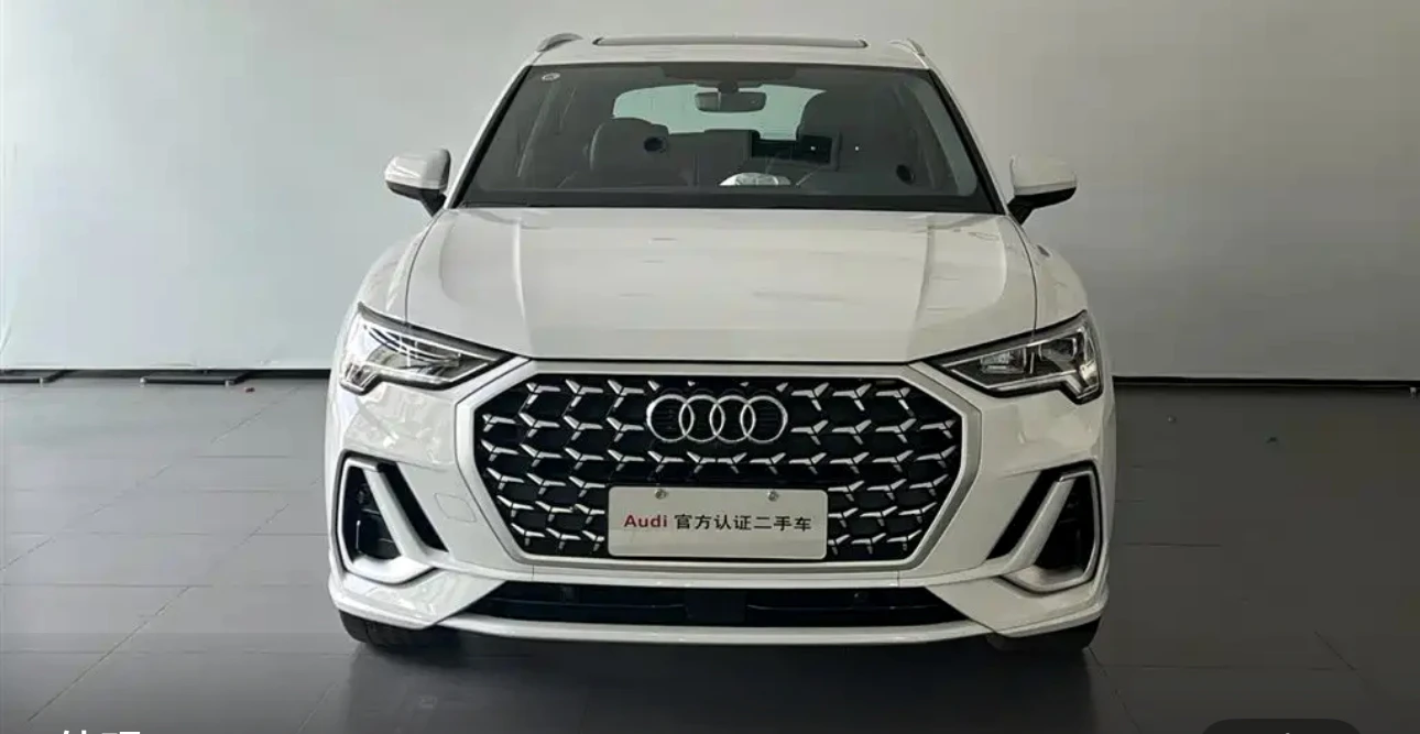 Audi Q3 35 TFSI Fashion Elegance Edition - exterior
