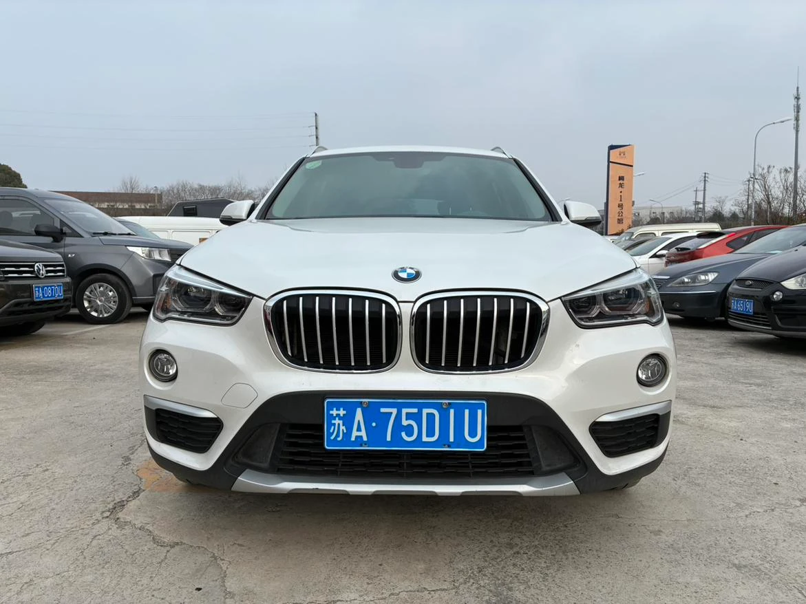 BMW X1 sDrive18Li - exterior