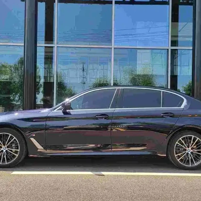 BMW 5 Series 530L Leading - exterior