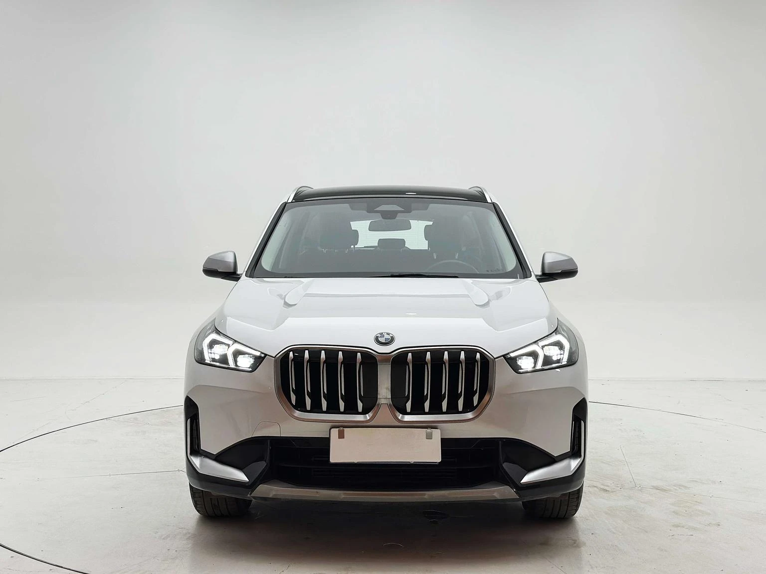 BMW X1 sDrive20Li X Design Package - exterior