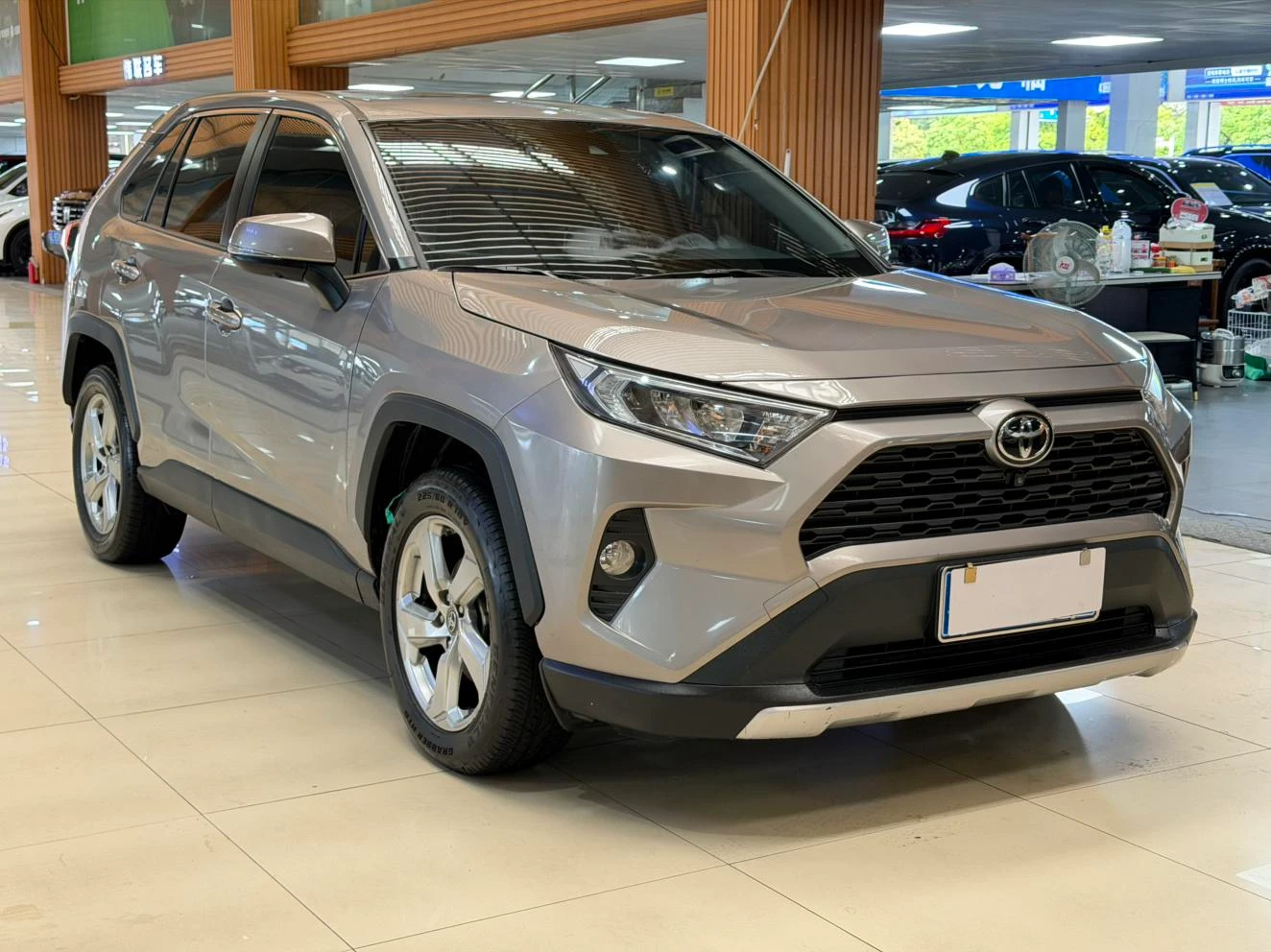 Toyota RAV4 - exterior