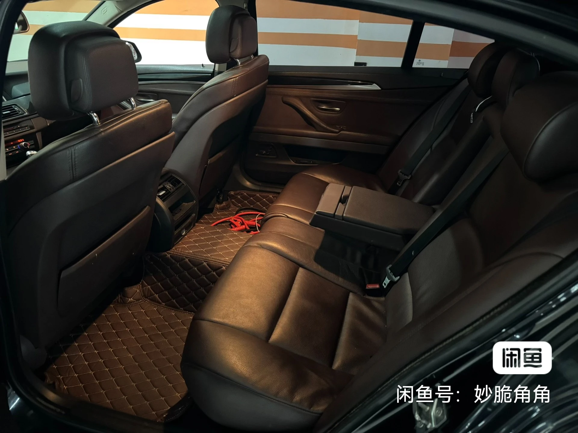 BMW 523Li - interior