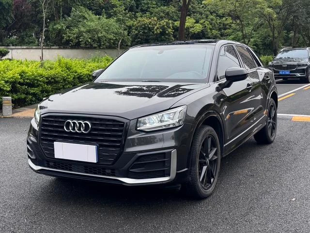 Audi Q2L 35TFSI  Sport