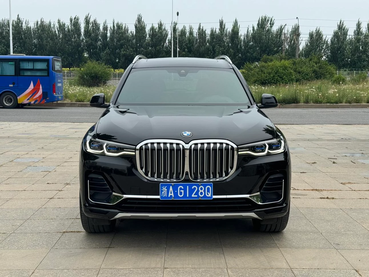 BMW X7 xDrive40i - exterior