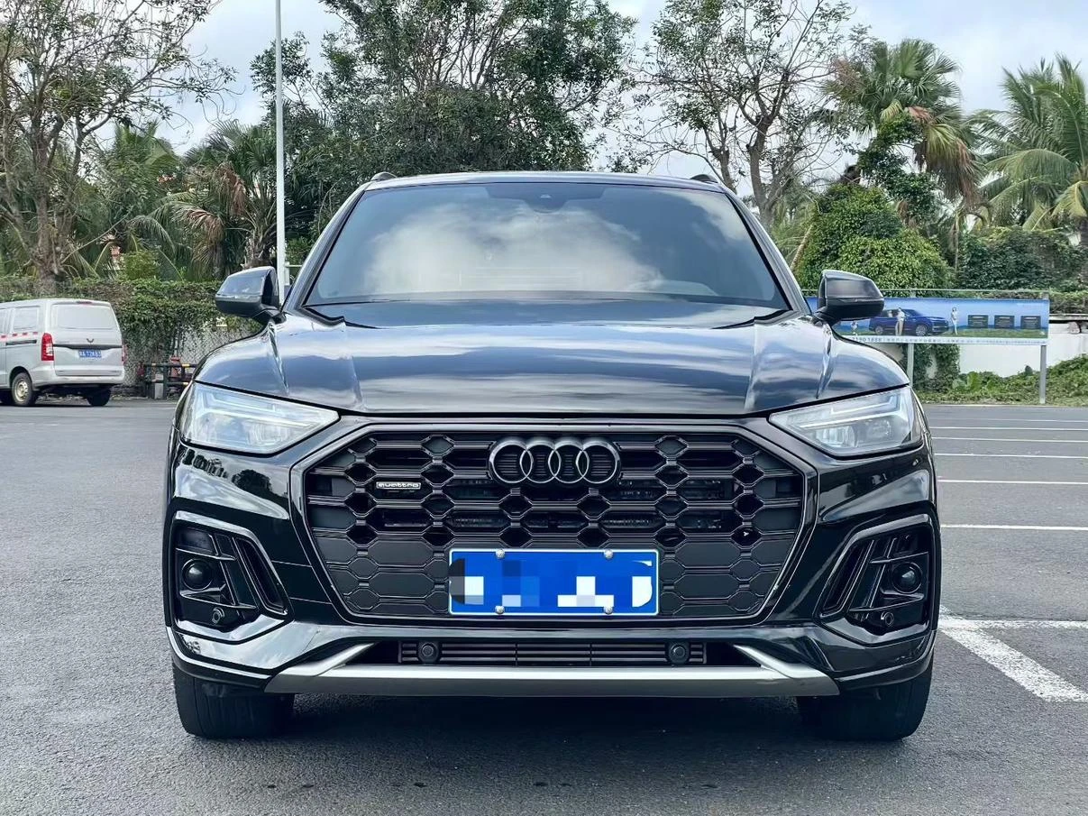 Audi Q5L 40 TFSI - exterior