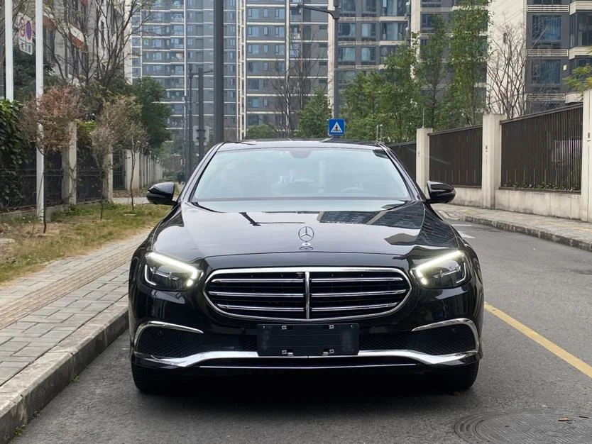 Mercedes-Benz E-Class PHEV  350 e L Sedan