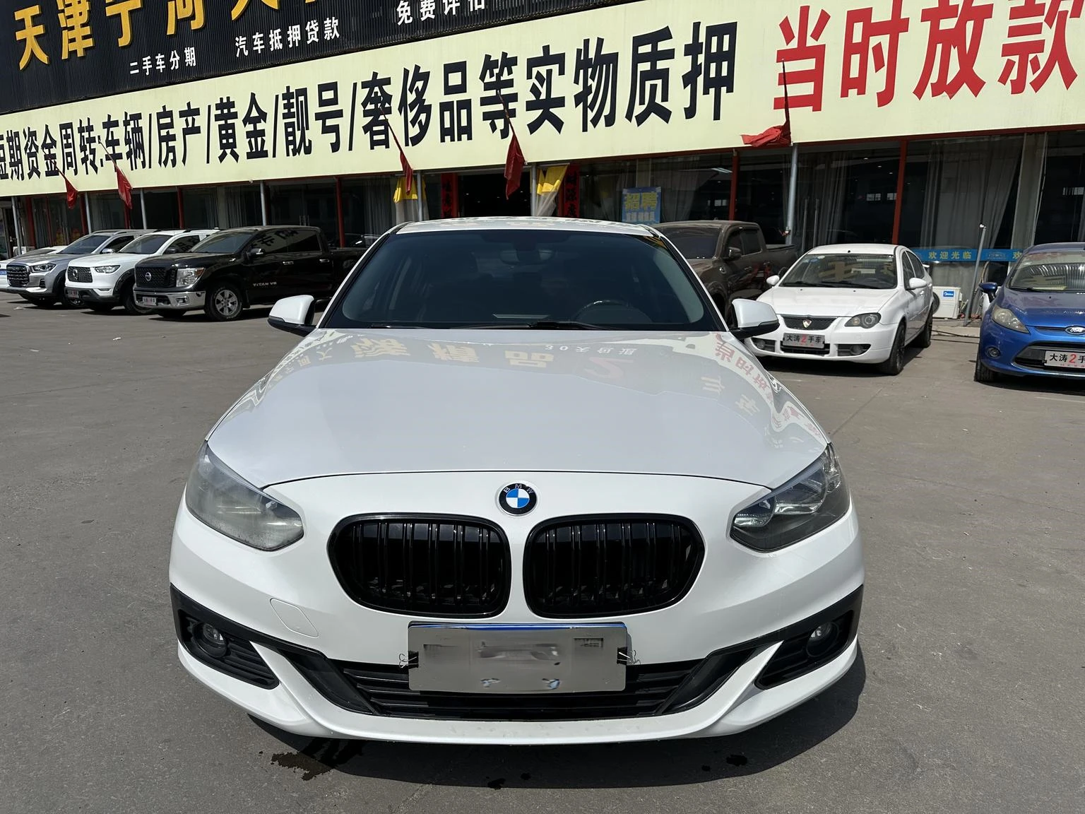BMW 1 Series 118i Fashion Line - exterior