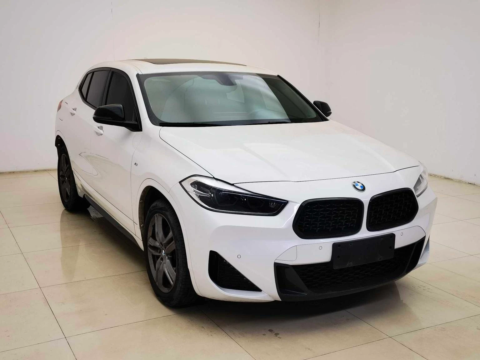 BMW X2 sDrive25i M Sport Night Edition - exterior