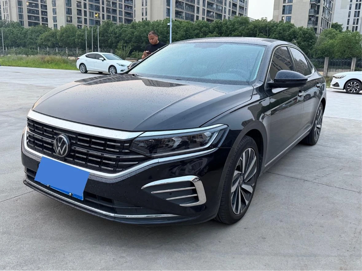 Volkswagen Passat 380TSI Elite Edition