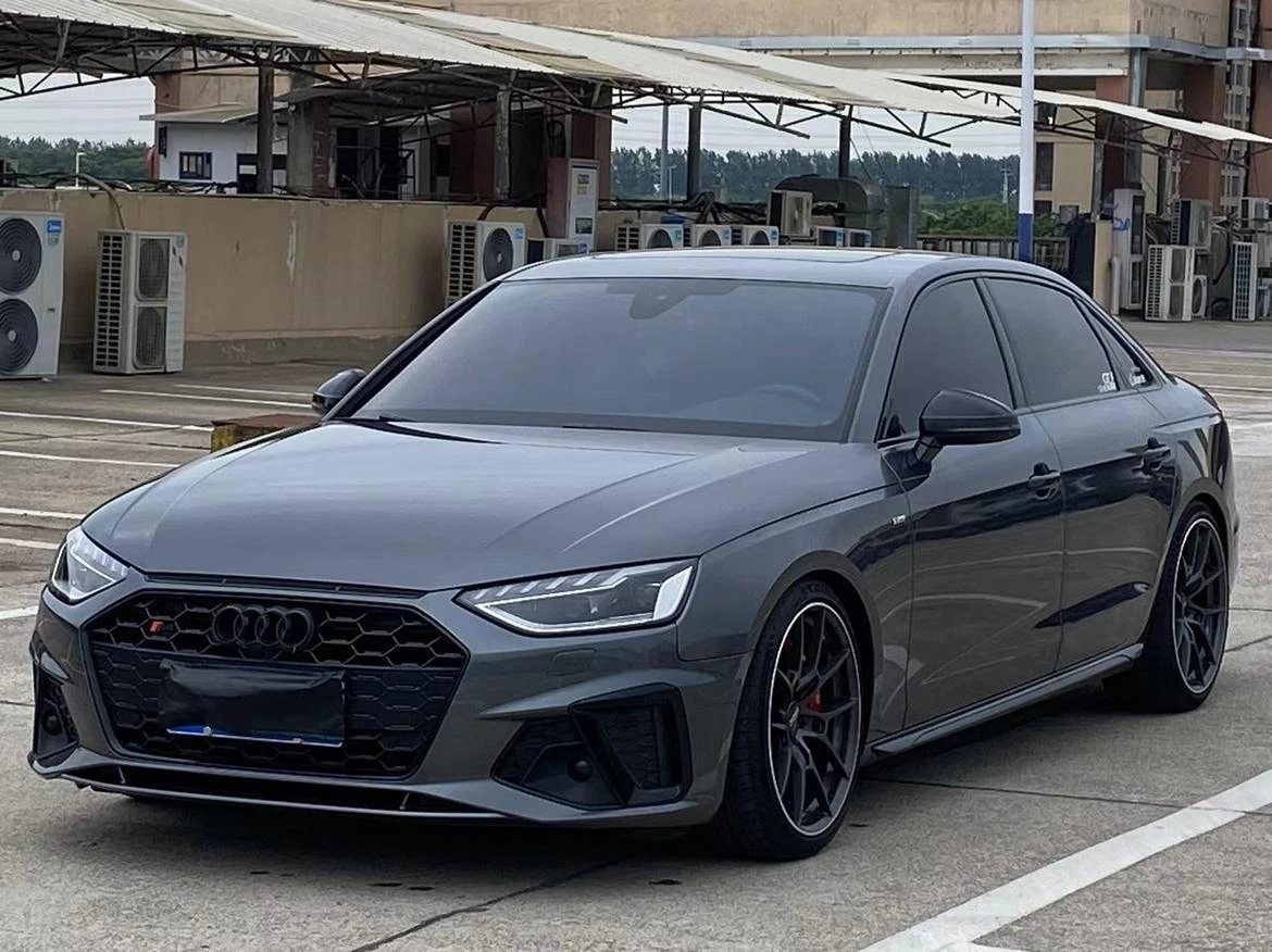 Audi A4L 45 TFSI quattro