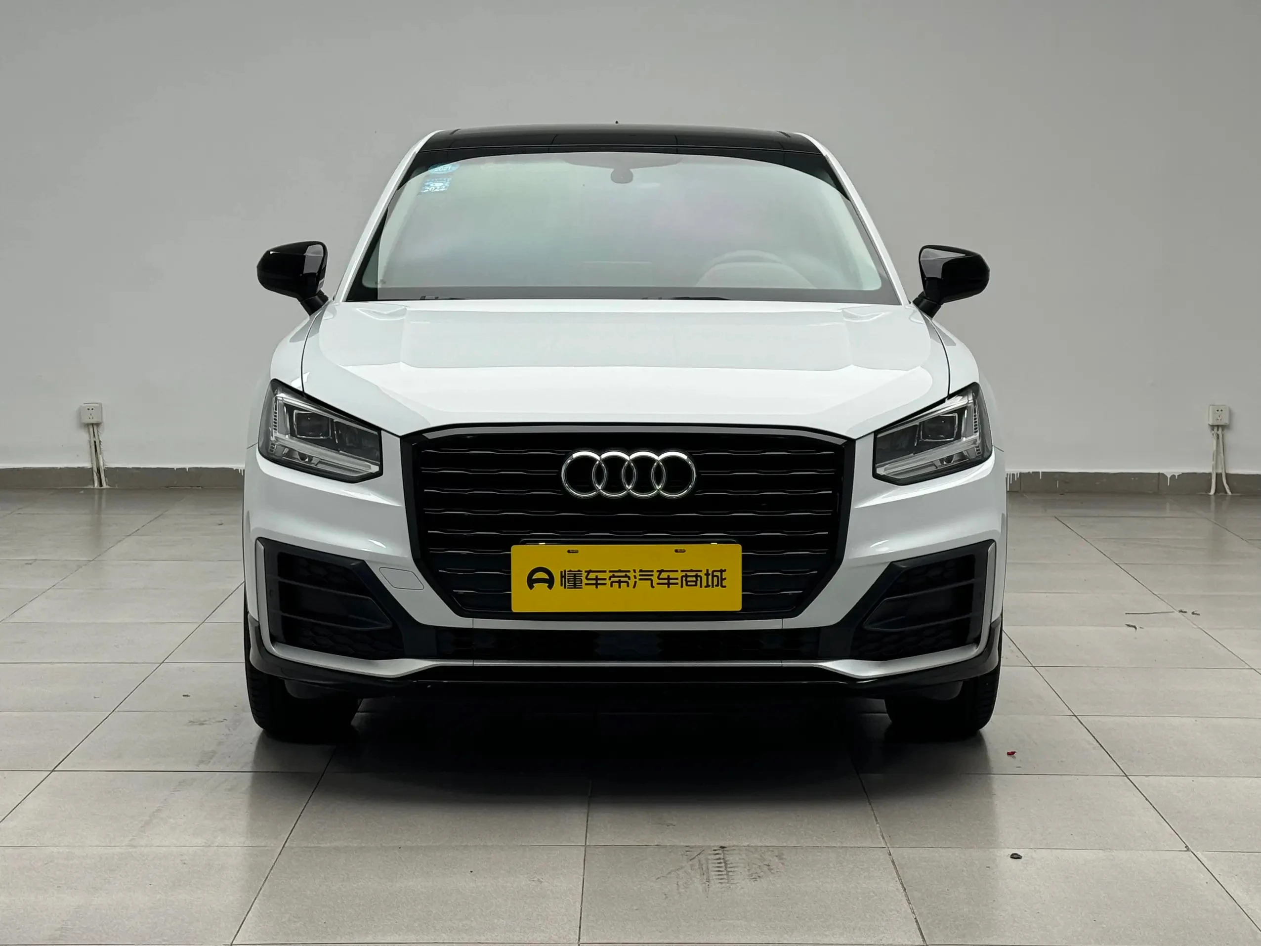 Audi Q2L 35 TFSI Fashion Dynamic - exterior