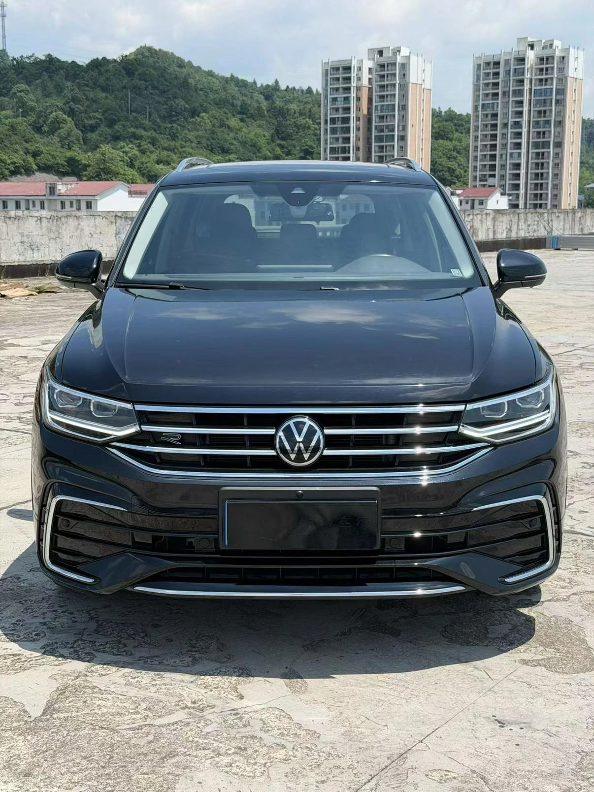 Volkswagen Tiguan L 330TSI 2WD R-Line Yuexiang Edition - exterior