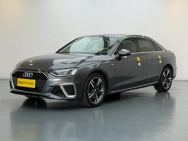 Audi A4L 40 TFSI Luxury Dynamic Model