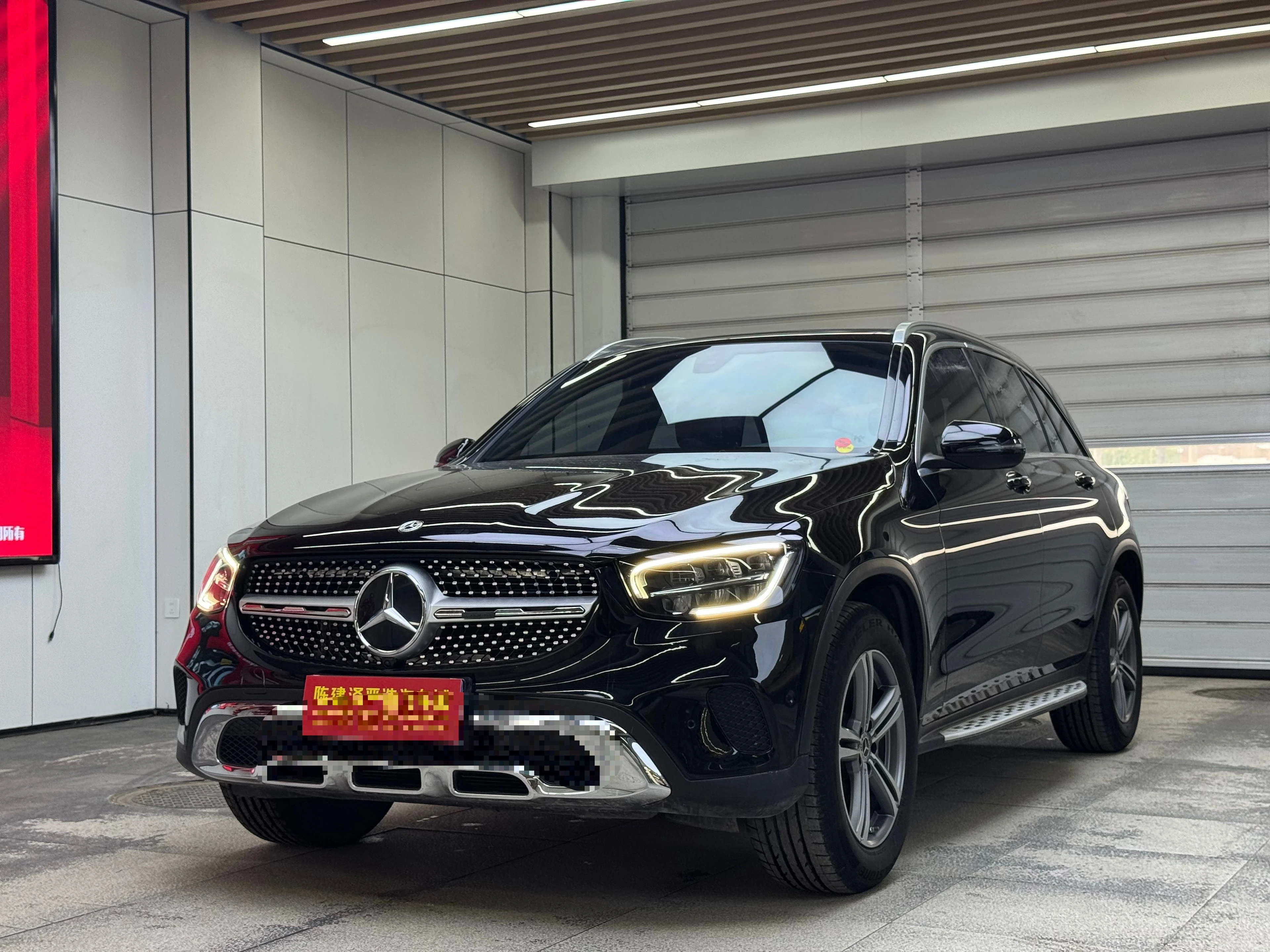 Mercedes-Benz GLC 260L 4MATIC - exterior