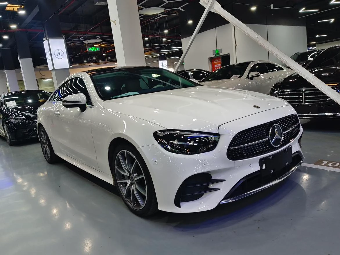 Mercedes-Benz E-Class  260 Coupe