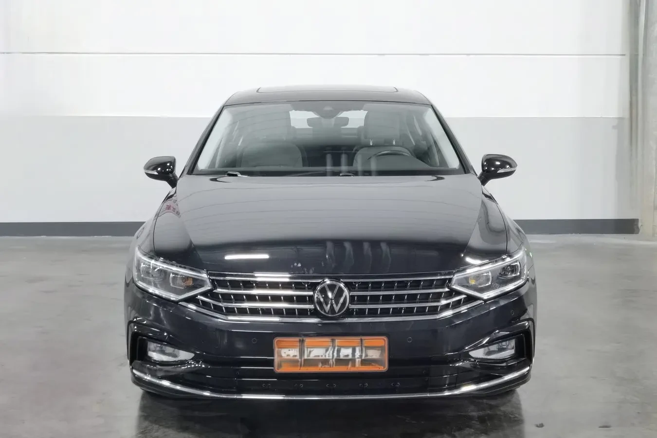 Volkswagen Magotan 330TSI DSG (Luxury Anniversary Edition Trim) - exterior