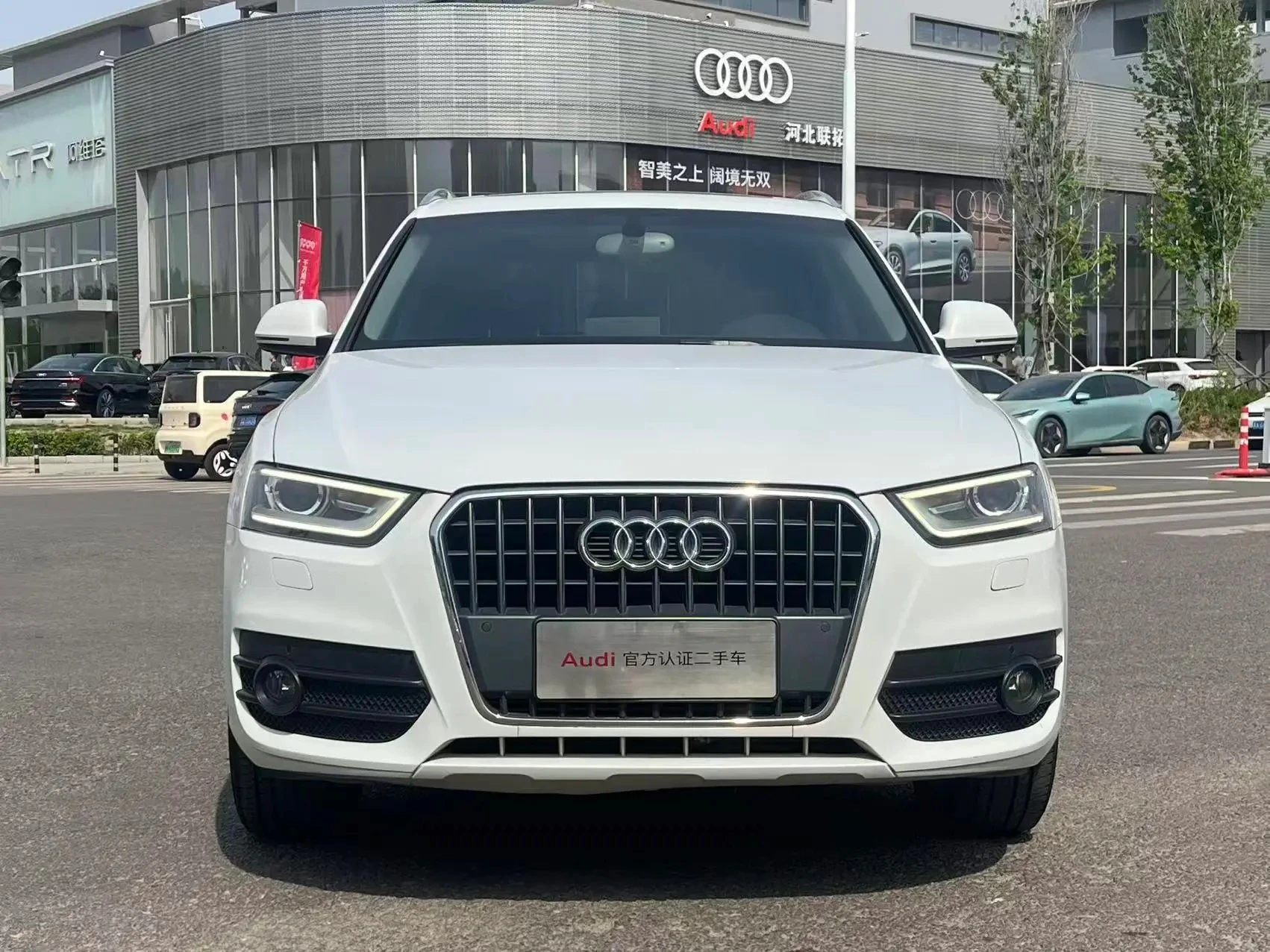 Audi Q3 35TFSI Comfort - exterior