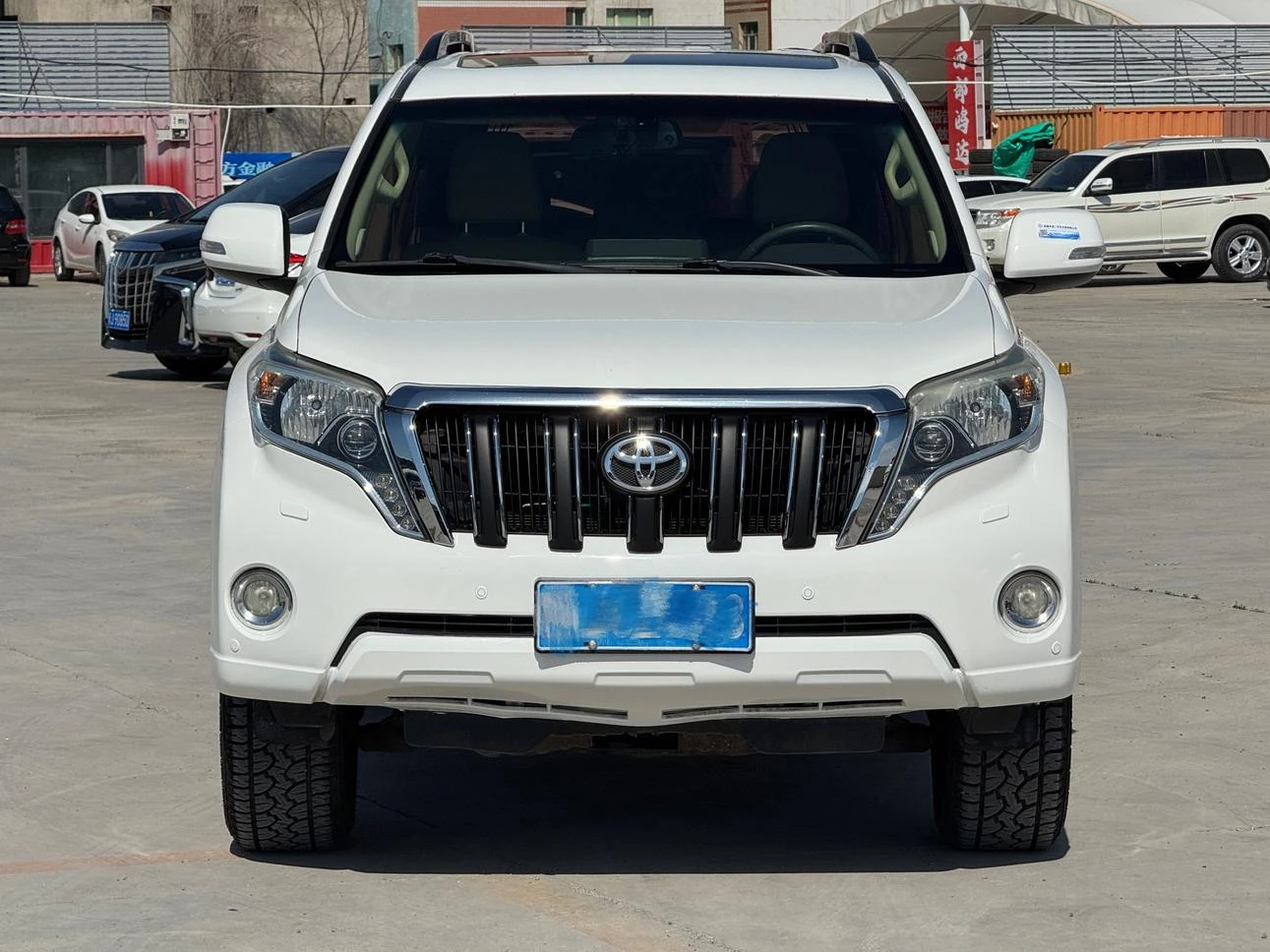 Toyota Land Cruiser Prado  4.0L  - exterior
