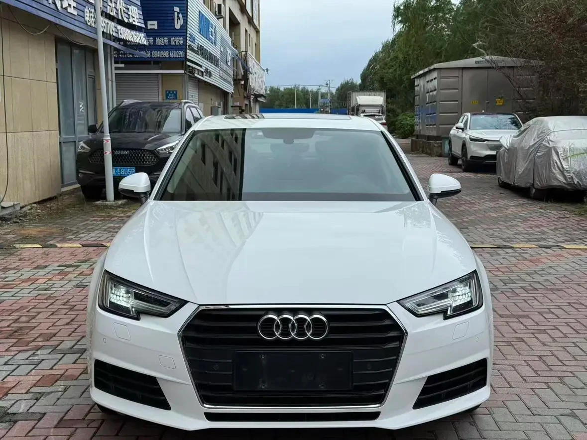 Audi A4L 40TFSI Fashion Model - exterior