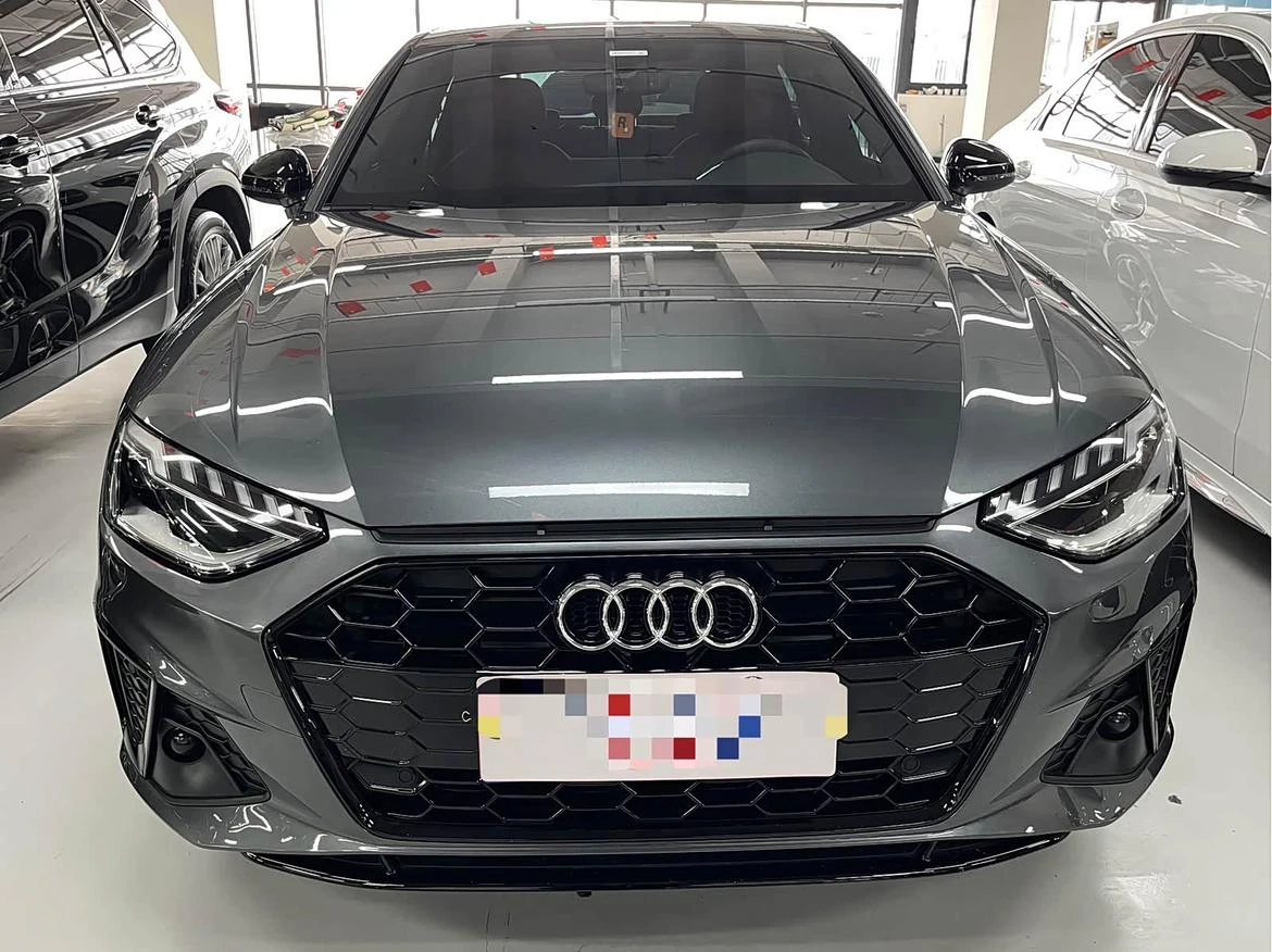 Audi A4L 40 TFSI Luxury Dynamic - exterior