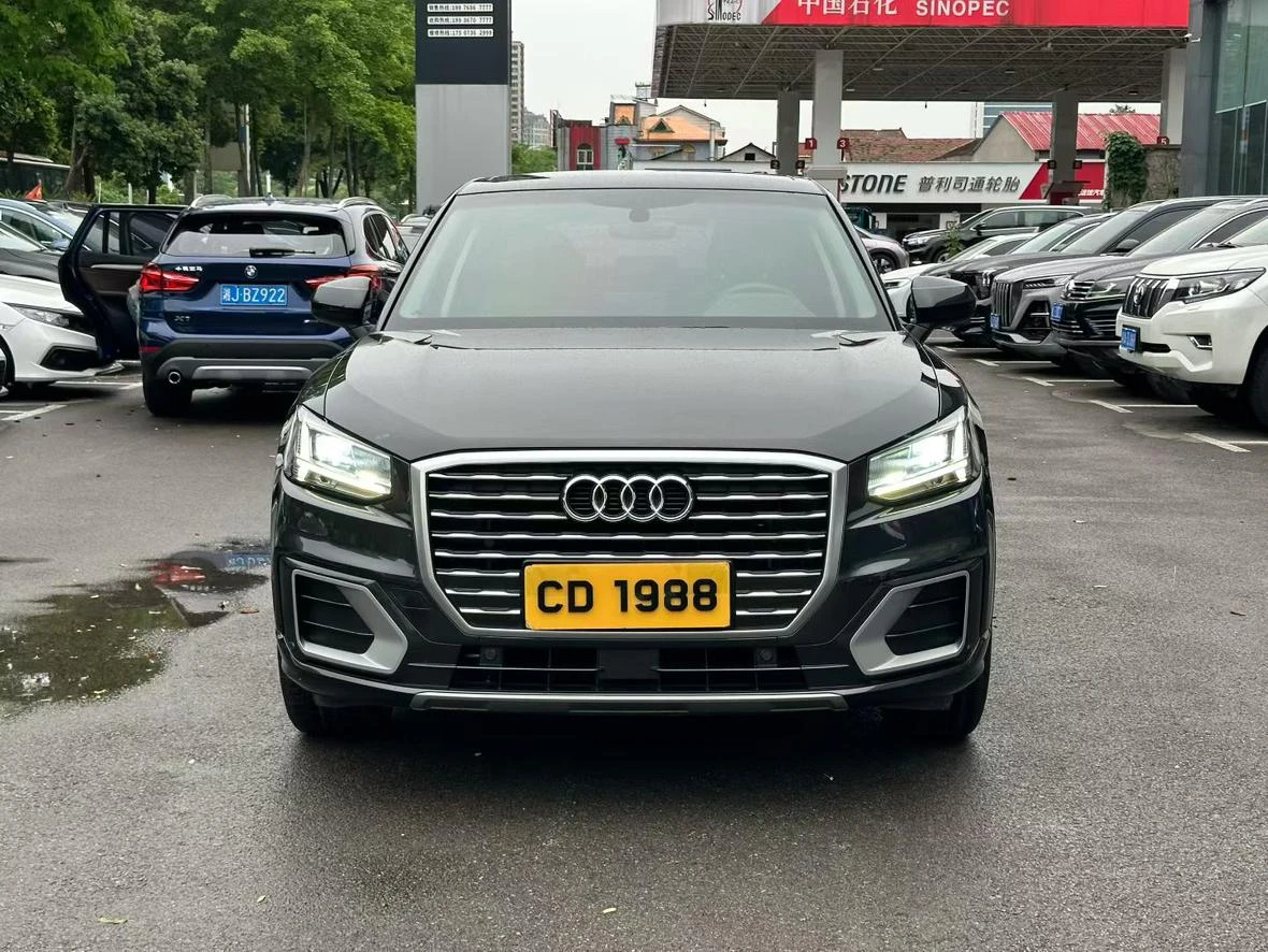 Audi Q2L 35 TFSI Style Sport - exterior