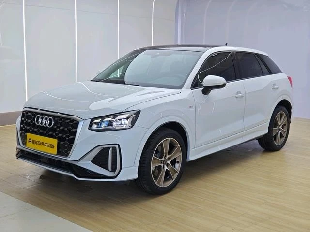 Audi Q2L 35TFSI Fashion Dynamic