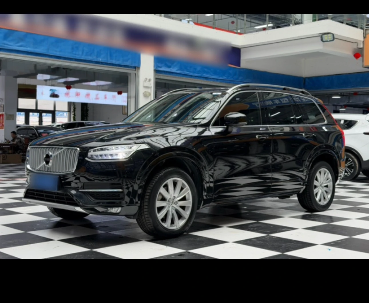 Volvo XC90 T6 AWD  - exterior