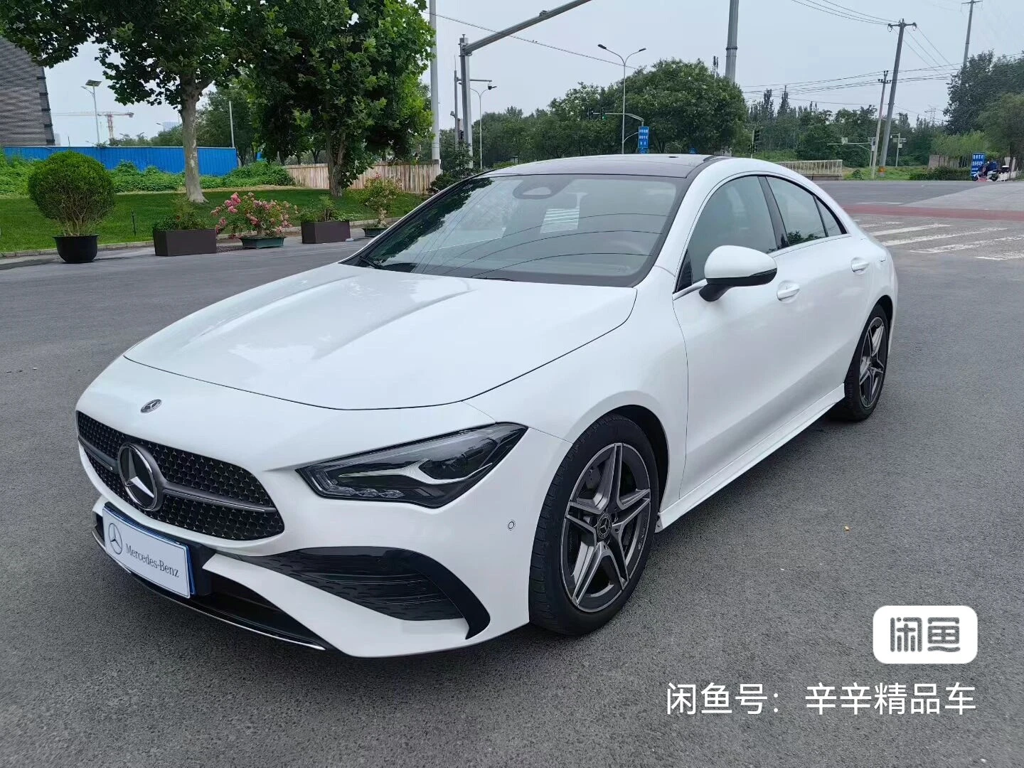 Mercedes-Benz GLA200 4MATIC  - engine