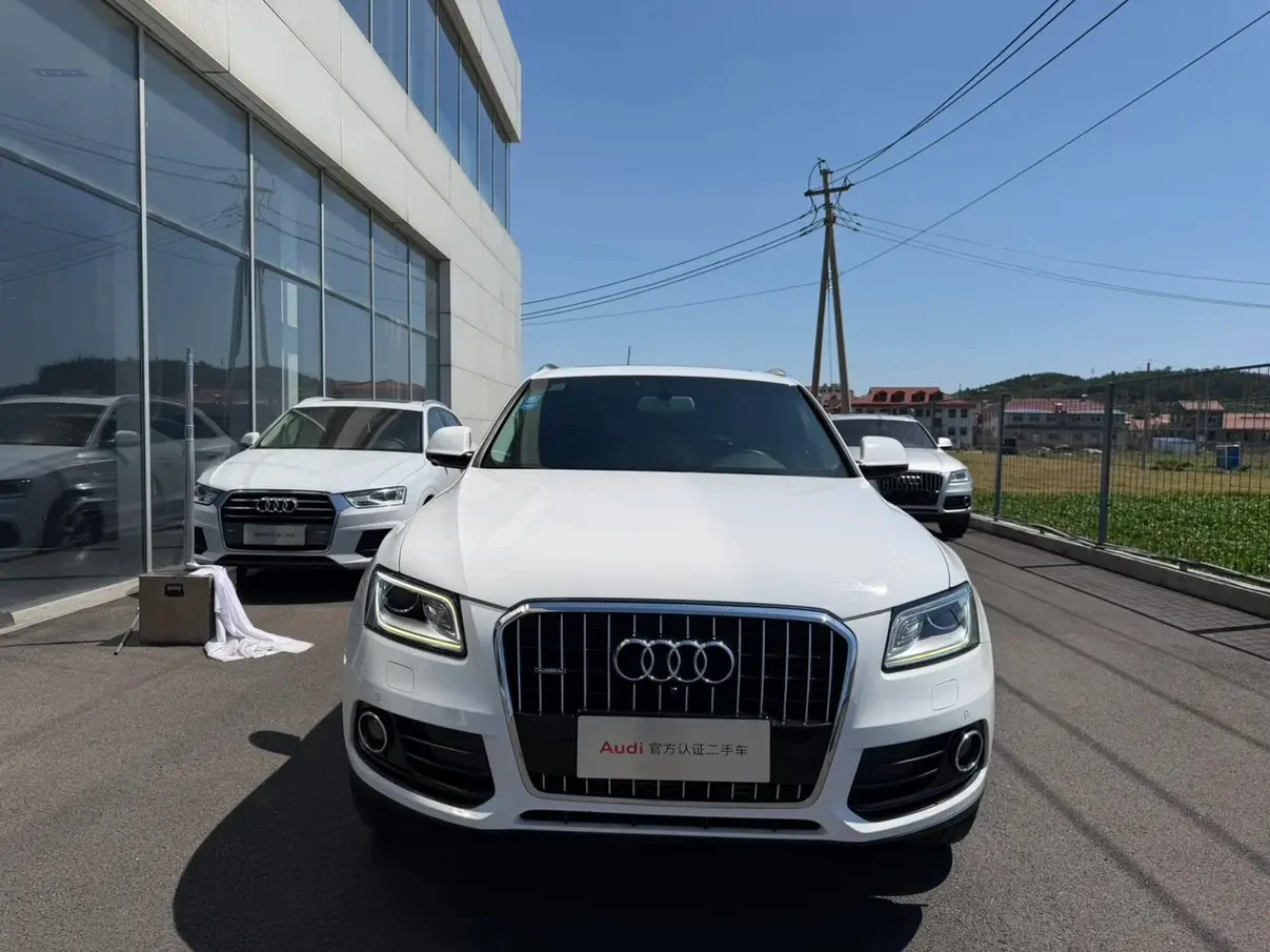 Audi Q5 40TFSI  - exterior