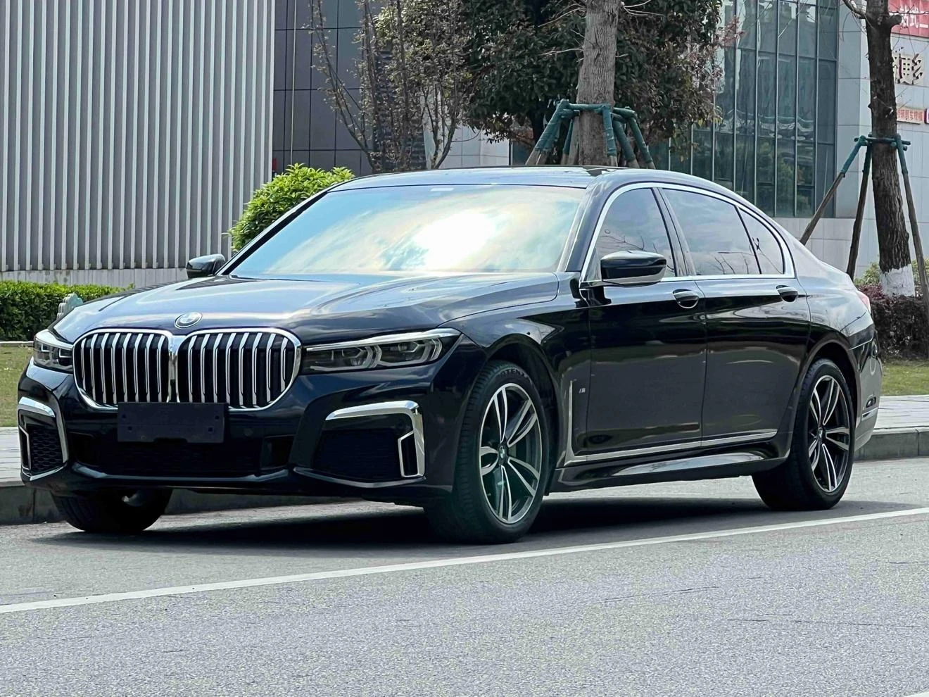 BMW 7 Series  730Li M Sport