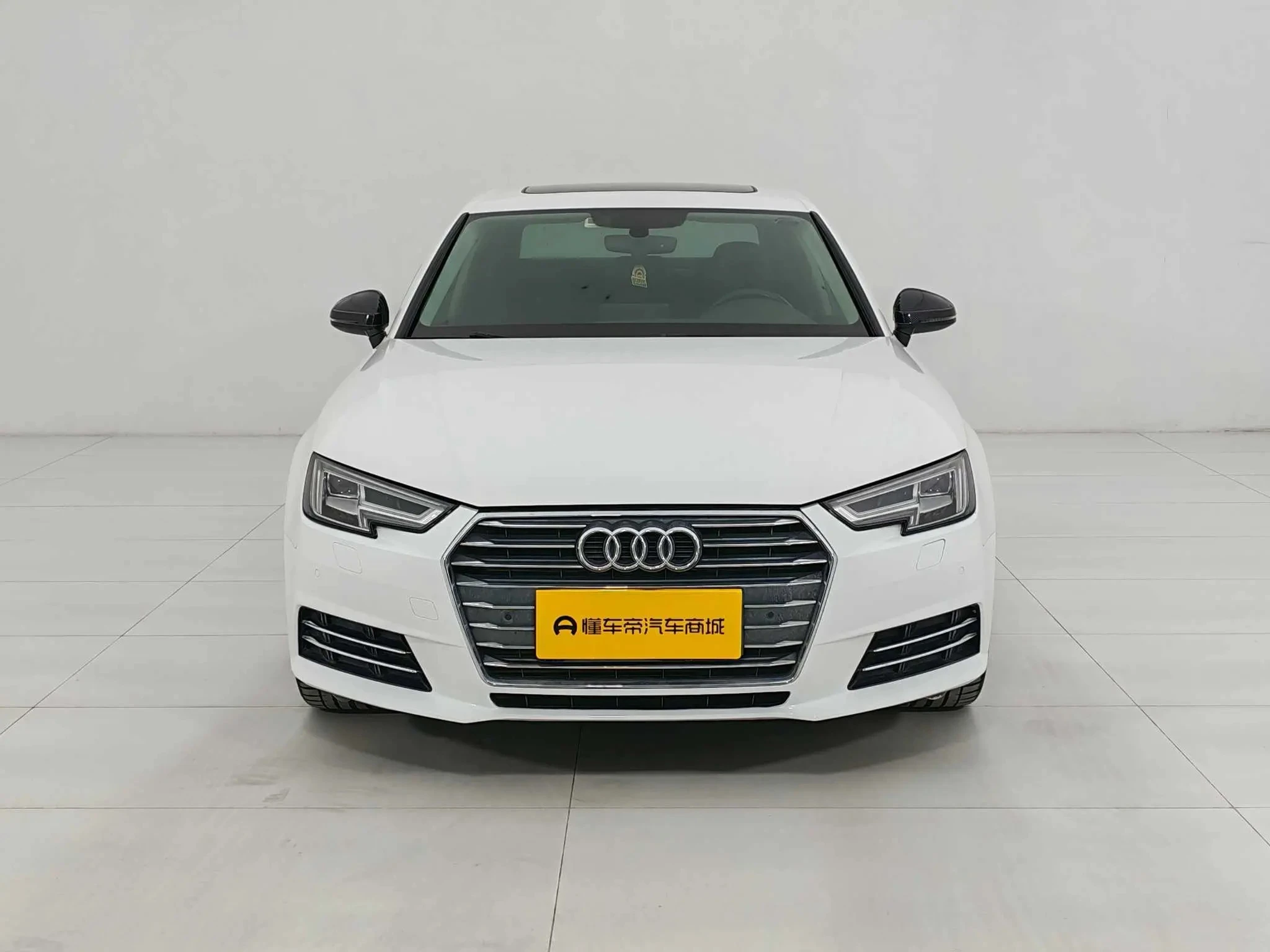 Audi A4L 45TFSI  - exterior