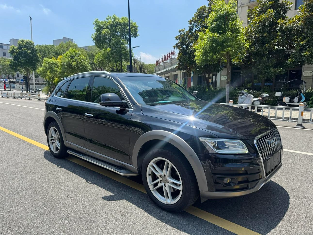Audi Q5 40 TFSI - exterior