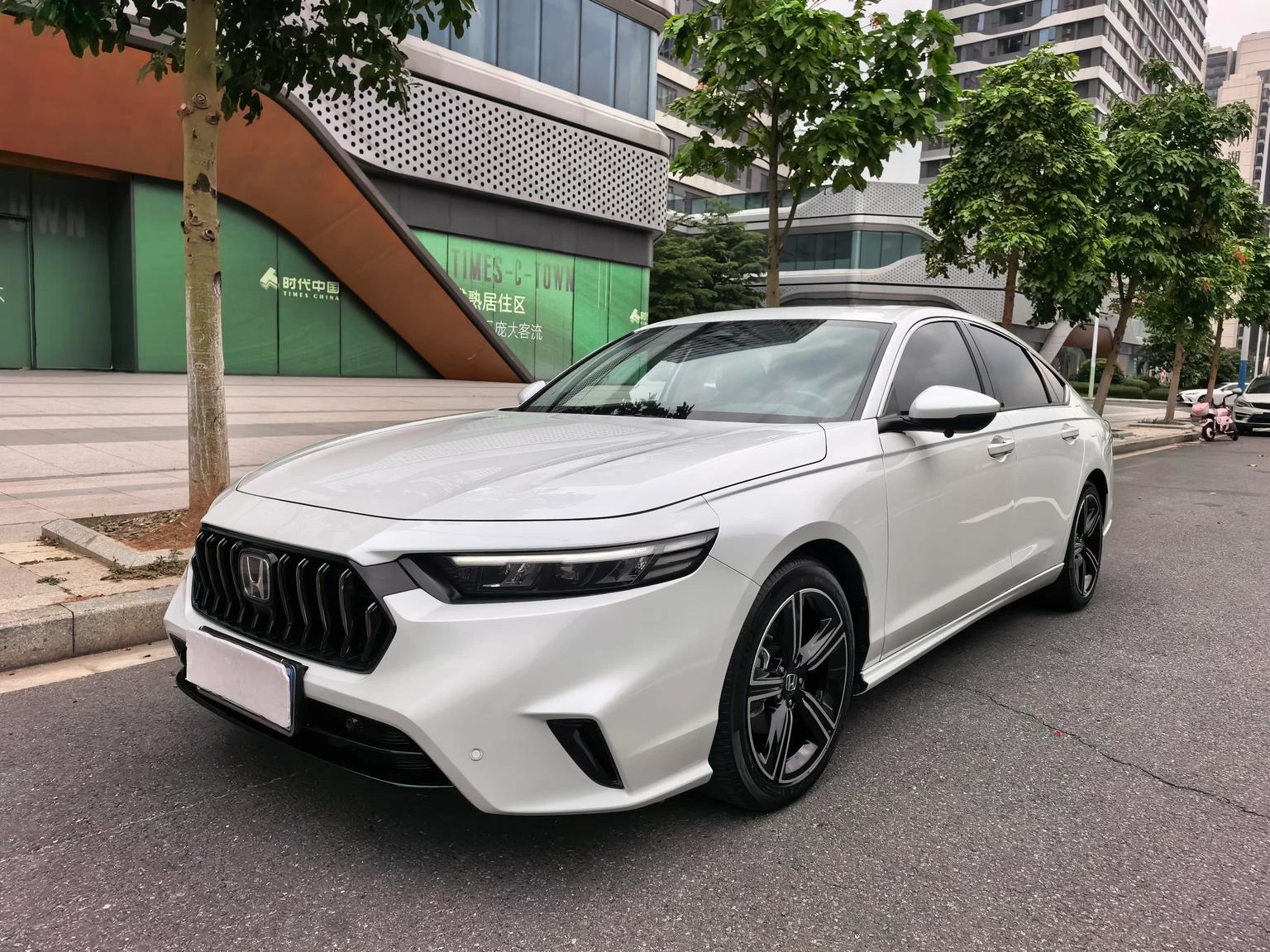 Honda Inspire 260TURBO Elite Edition