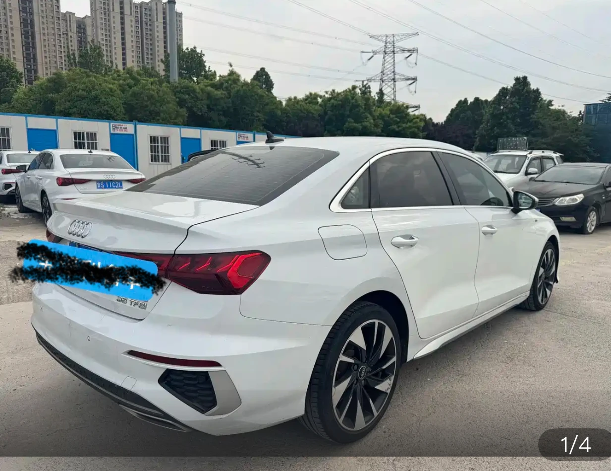 Audi A3L Limousine 35 Sport - exterior