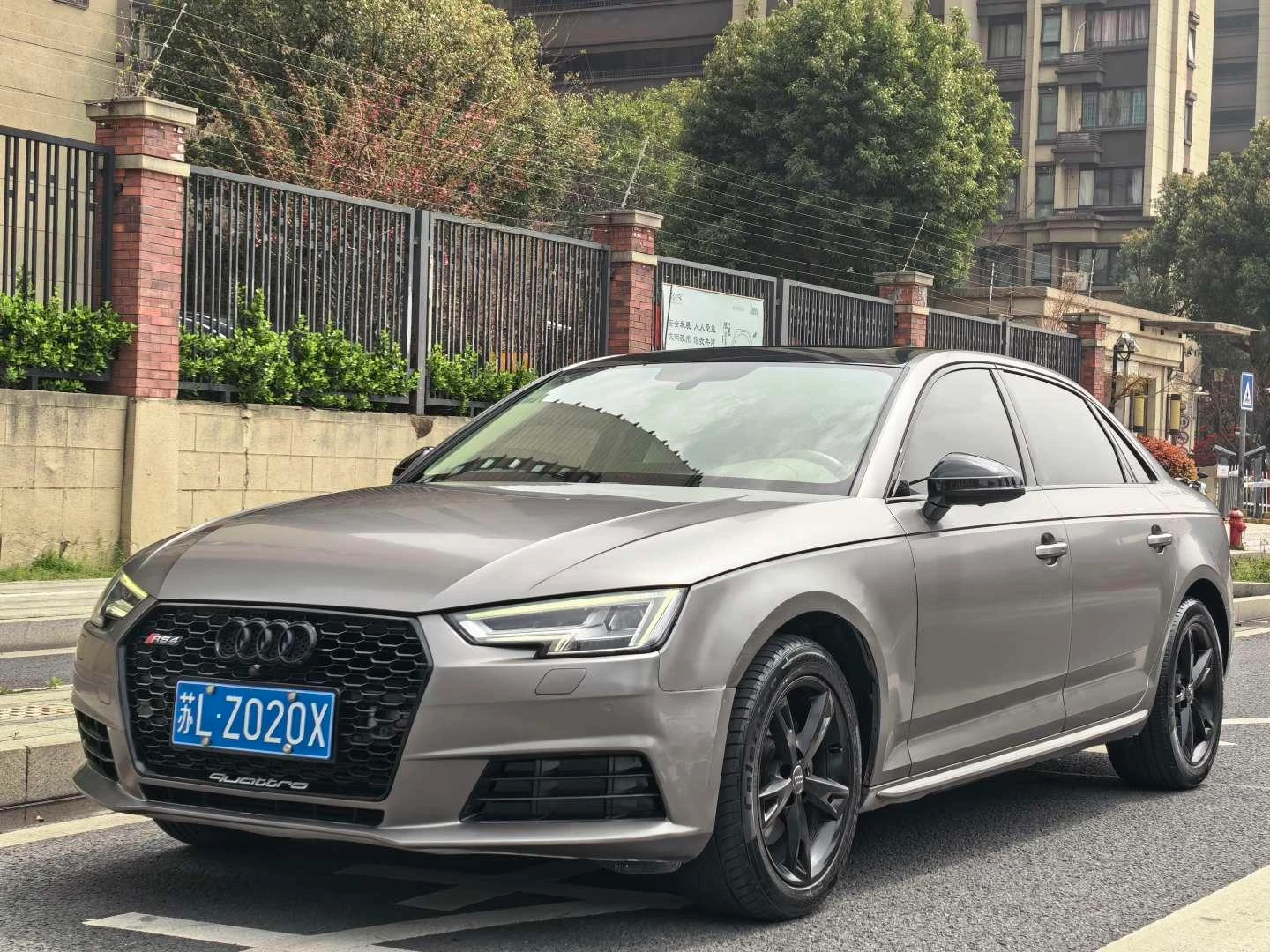 Audi A4L 40 TFSI