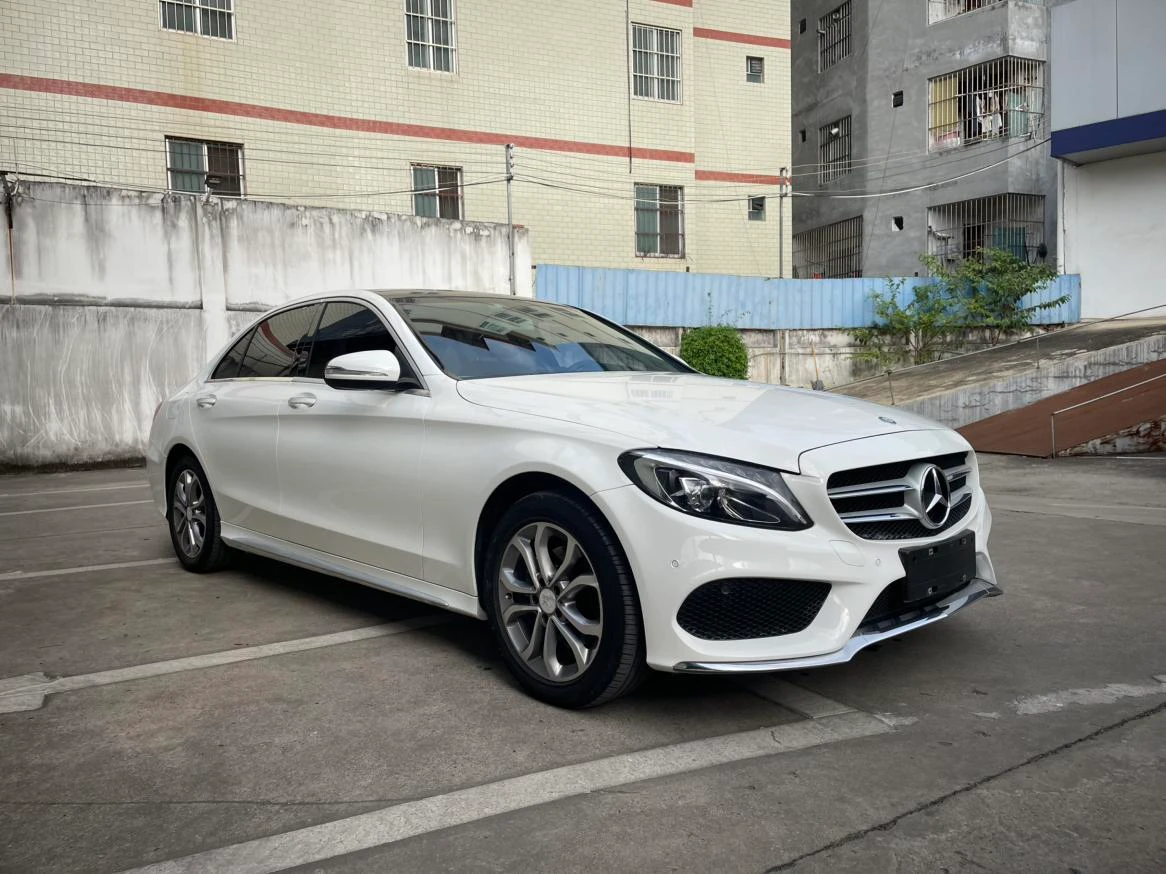 Mercedes-Benz C 200 L Sport - exterior