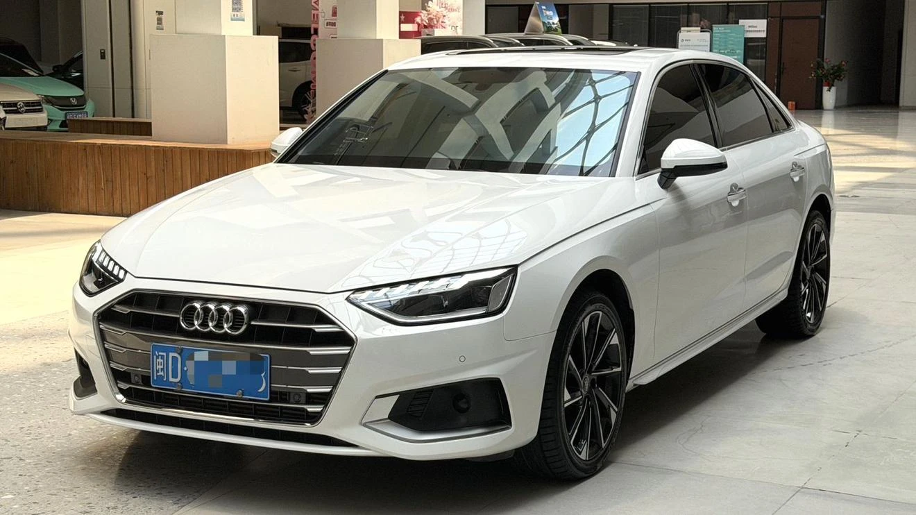 Audi A4L 40 TFSI