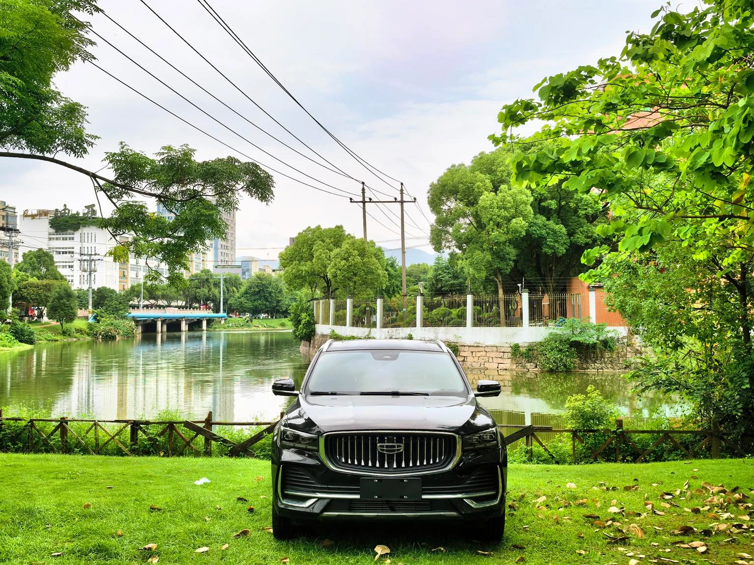 Geely Xingyue L 2.0TD High-Power Automatic 2WD Skyline Edition - exterior