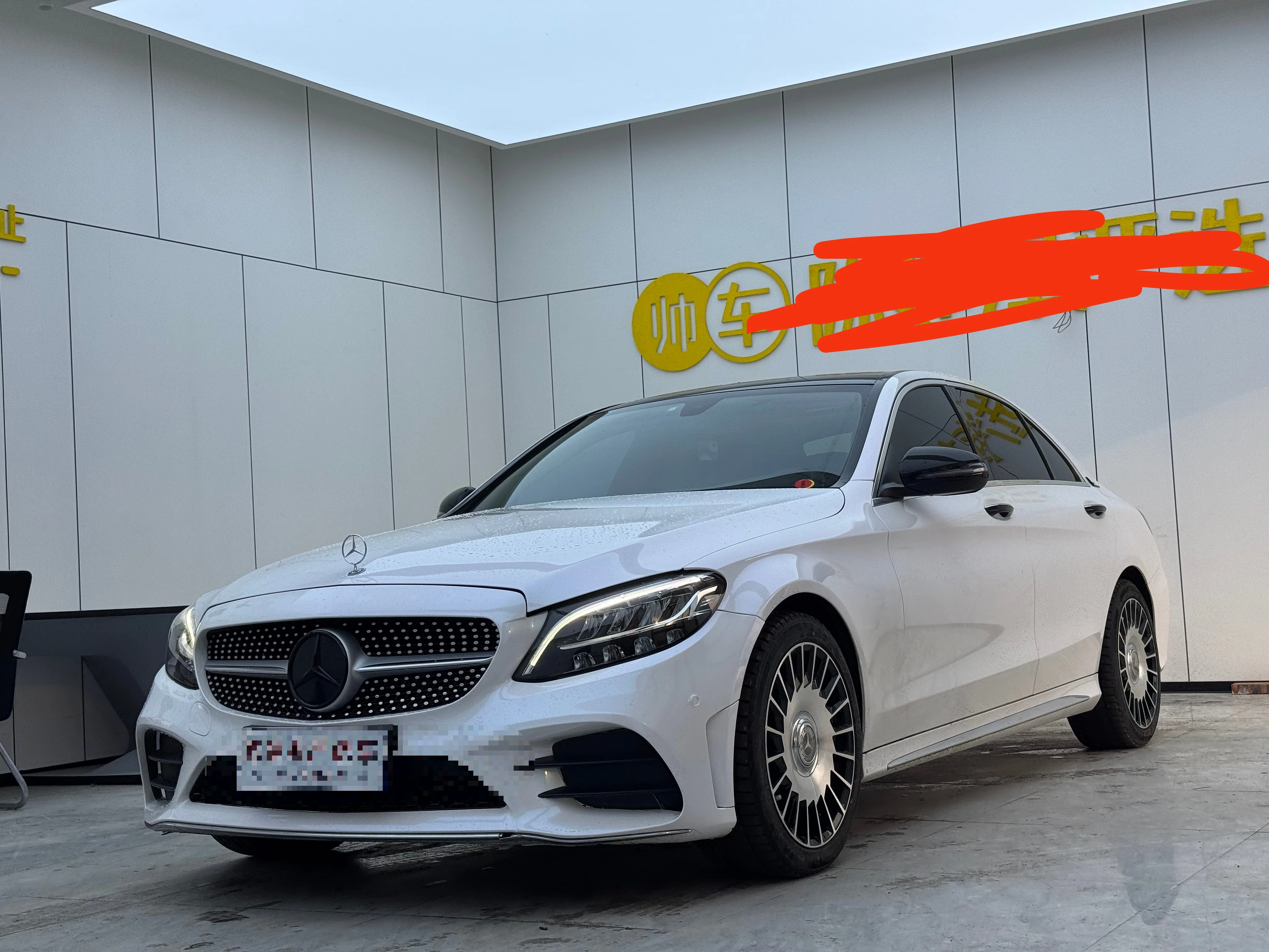 Mercedes-Benz C200L - exterior