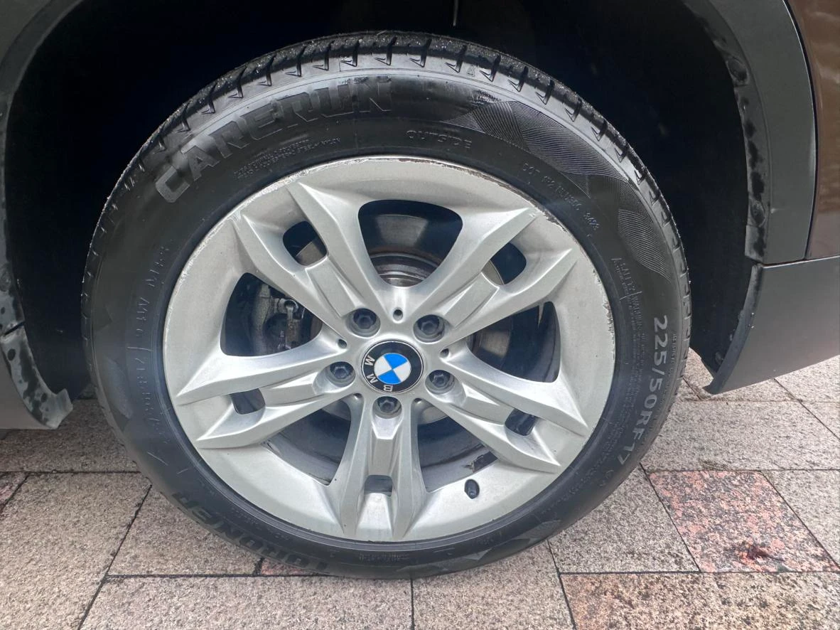 BMW X1 20i  - exterior